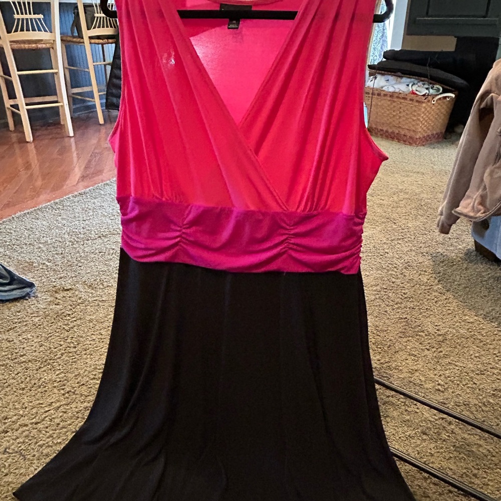 Dress - Picture 4 of 4